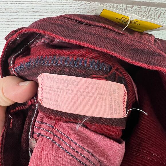 Vintage Wrangler Men's Firewash 90's Burgundy Red Slim Fit Jeans Size 29x32 - Picture 10 of 10